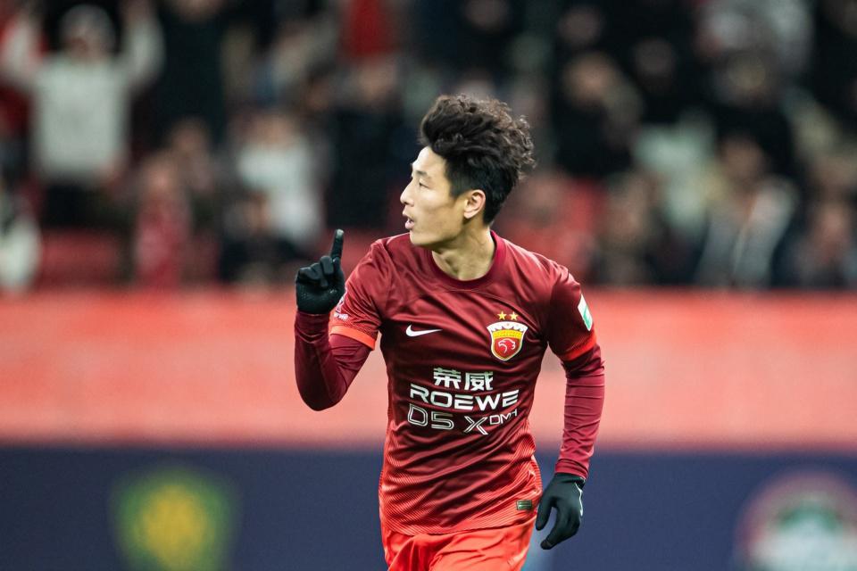 开云体育平台在哪里注册-武磊满血复活！8分钟双响，498天第一次，35岁迎来第二春