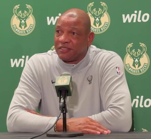 开云体育平台在哪里注册-Doc Rivers摊牌：7个孙辈8岁以下，该去陪他们了